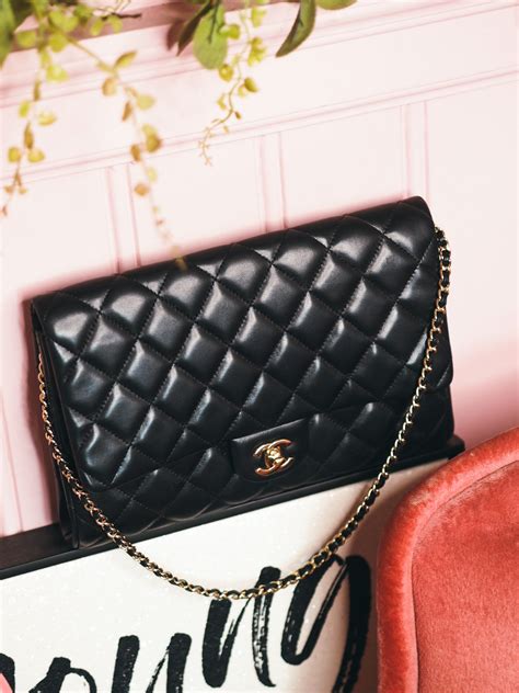 chanel 950|Clutch with chain .